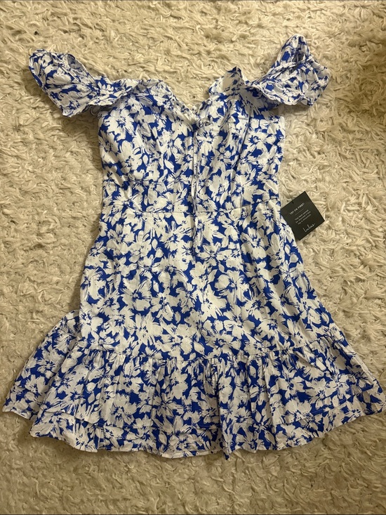 Lulus Dresses & Skirts - Lulu's White & Blue Floral Ruffle Dress